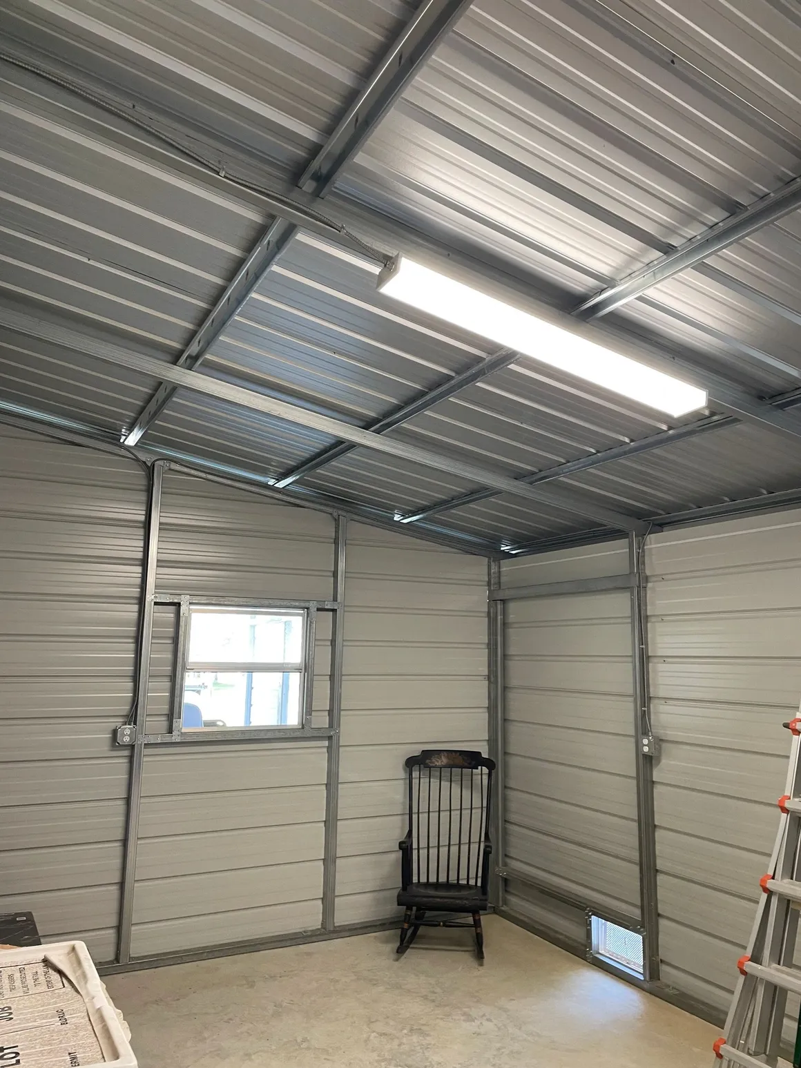 Shop and workspace lighting